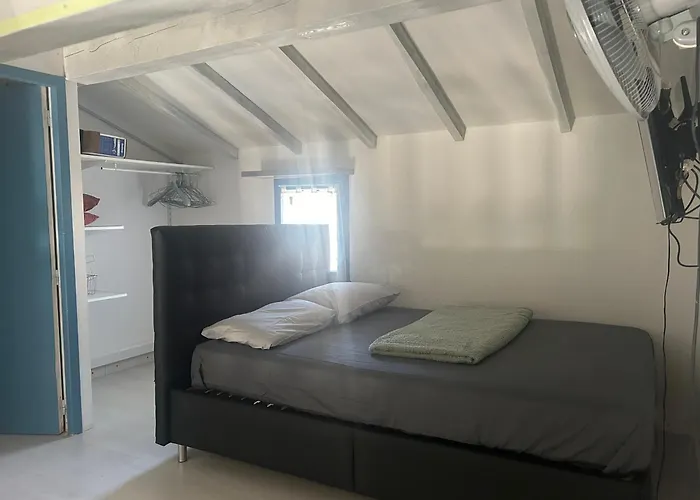 Maison 6 Couchages , Barbecue Clim , Terrasse A 200M Plage