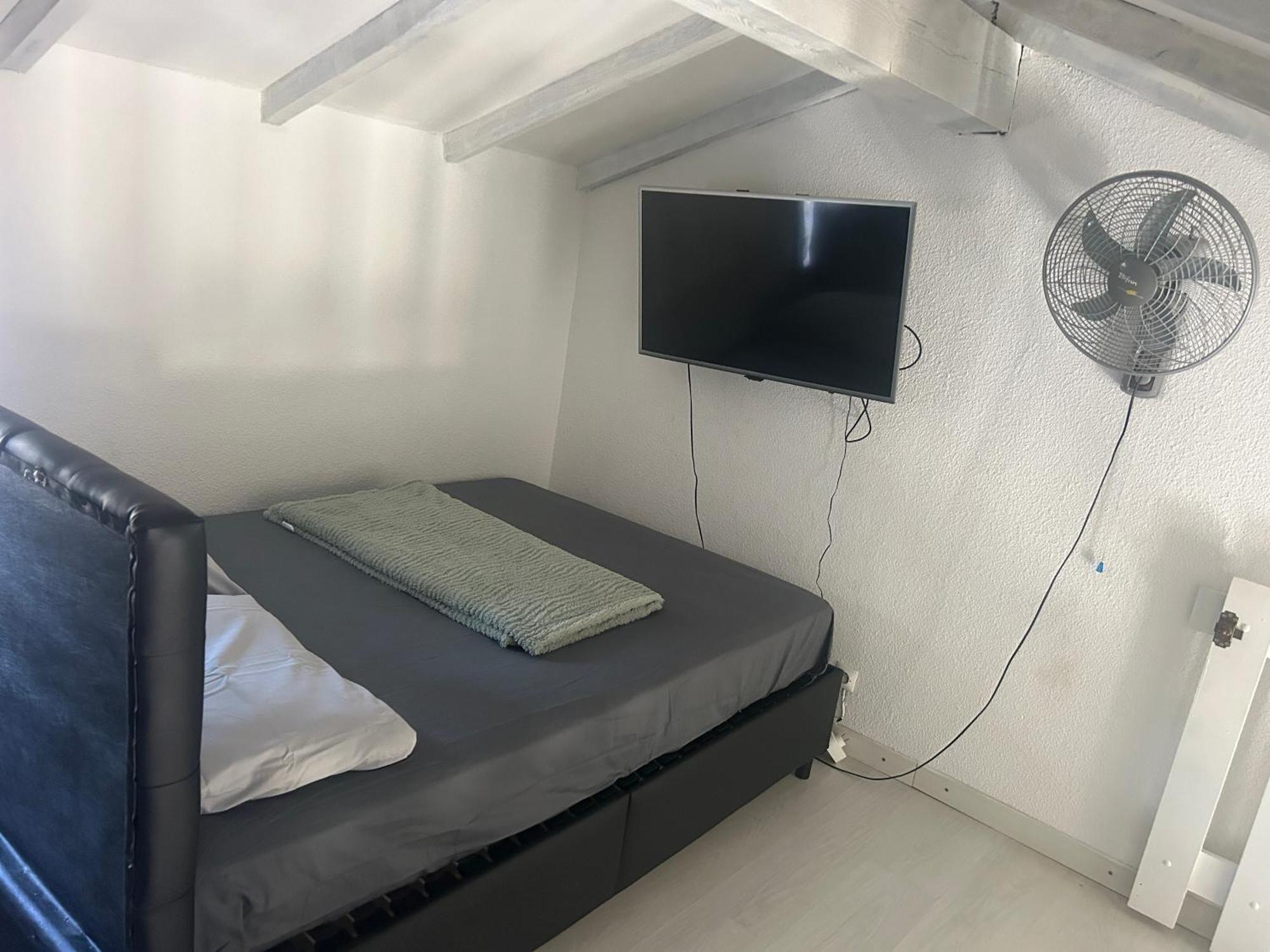 Maison 6 Couchages , Barbecue Clim , Terrasse A 200m